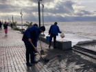 Городские службы устраняют последствия шторма в Сочи