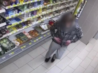 Двое 18-летних парней воровали дорогой сыр из магазинов Сочи, чтобы продавать прохожим