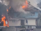 В результате пожара был уничтожен двухэтажный жилой дом и эвакуировано 7 сочинцев