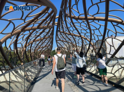 Мост Сочи восстановили после вандалов-мотоциклистов