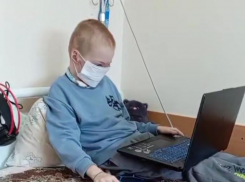 Мальчик, лицо которого съели собаки в Сочи, не вернется в школу