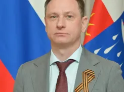 Глава администрации Сочи Андрей Прошунин поздравил горожан с праздником