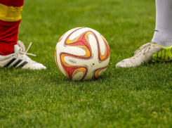 ФК «Сочи» оштрафовали за задержку матча с «Ахматом» из-за отравления игроков