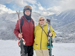 Пара из Балашихи отметила золотую свадьбу в горах Сочи