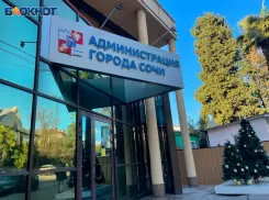 Власти Сочи заявили, что информация о разрушенной из-за шторма набережной в центре города — фейк