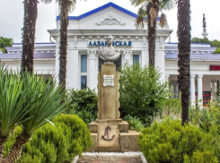 70 лет назад в Сочи открыли памятник адмиралу Михаилу Лазареву