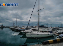 Со дна Черного моря у берегов Сочи планируют поднять носовую часть сухогруза, затонувшего 15 лет назад