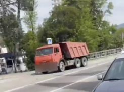 Пьяный камазист разъезжал по улицам Сочи