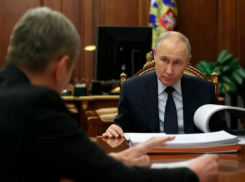 Александр Ткачев попросил у Владимира Путина денег на дороги, которые соединят Сочи с курортами Кавказа