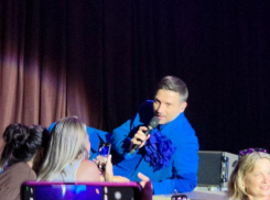 Тысячи зрителей спели с Сергеем Лазаревым «О Боже, дай мне сил» в Сочи