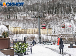 Дорого, холодно и толпы людей: россиянин раскритиковал зимний отдых в Сочи