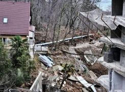 В Сочи запретили строительство многоэтажки из-за оползня