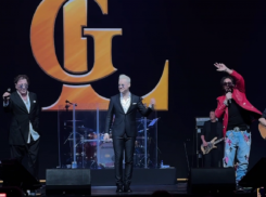 «Виагра по-мужски»: на юбилейном концерте Лепс объединился с Шаманом и земляком из Сочи Михайловым