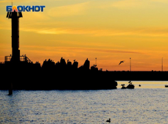 Жителей Сочи возмутило запоздалое предупреждение властей о стрельбах в морпорту