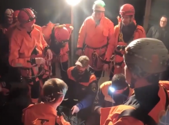 Спасатели эвакуировали погибшего спелеолога из пещеры Сочи 