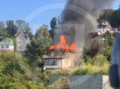 60-летняя женщина пострадала при пожаре в Сочи   