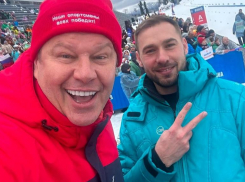  Олимпийский чемпион Антон Шипулин отказался возвращать медаль, заработанную в Сочи