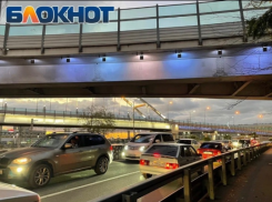 В Сочи хотят построить перехватывающие парковки, чтобы избежать пробок после открытия обхода Адлера