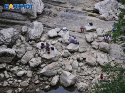 Из-за сильной жары в Сочи пересохли водопады