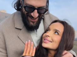 Соведущий Басты Карена Макарена из Сочи сделал предложение своей девушки в Армении