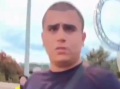  На 12 суток отправили под арест таксиста, который кулаками стал разбираться с конкурентом в аэропорту Сочи