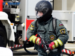 Двое детей едва не погибли при пожаре в квартире Сочи