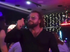 Житель Сочи, который выколол глаз своей бывшей девушке и ушел на СВО, опубликовал видео с вечеринки