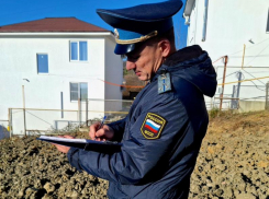  Жительница Сочи пыталась продать дома, которые суд признал самостроями