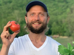 Блогера-сыроеда, чей ребенок умер от голода в Сочи, приговорили к 8 годам колонии