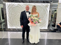 Денис Майданов с супругой отметили 20-ую годовщину свадьбы в Сочи