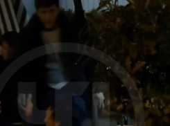 Мужчина отправил в нокаут женщину, которая ударила его бутылкой по голове в Сочи