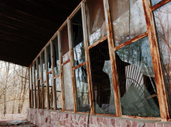 Частный дом пострадал после массированной атаки на Сочи