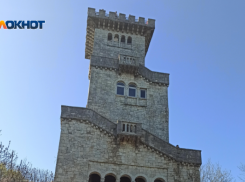 Трижды туриста постигло разочарование во время посещения башни Ахун в Сочи