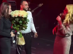  Житель Ростова сделал предложение руки и сердца на концерте Успенской в Сочи 