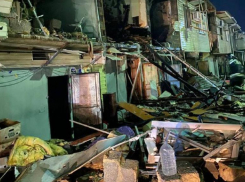 После атаки БПЛА на Сочи загорелась нефтебаза, жилые гаражи и погибли женщины