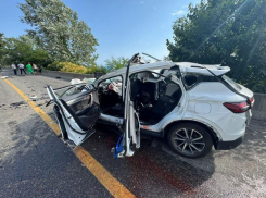 18-летний водитель каршеринга погиб в ДТП с грузовиком на трассе Джубга — Сочи