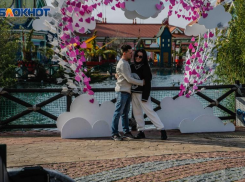 Многие влюбленные пары выбирают Сочи для отдыха перед Новым годом