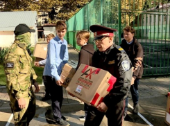 Юные казаки из Сочи отправили гуманитарную помощь в Донбасс