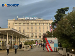 Власти Сочи попросили отели снизить цены при закрытии аэропорта из-за атак БПЛА