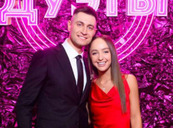 Блогер Дава приехал с беременной невестой на отдых в Сочи 