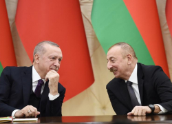 Алиев и Эрдоган обсудили итоги трехстороннего саммита в Сочи