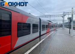 Пригородный поезд Сочи временно изменит расписание движения