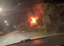 Частный дом сгорел ночью в Сочи