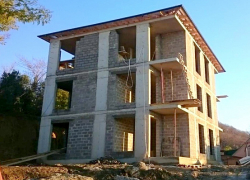 Девять самостроев выявлено в Сочи