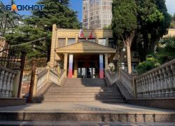 76-летний пенсионер три года не может открыть кафе в Сочи из-за местных властей