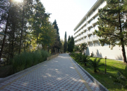 Бывшие руководители детского санатория «Юность» в Сочи заплатят государству более 70 миллионов, украденных при строительстве