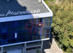 Голого онаниста заметили в гостинице Сочи