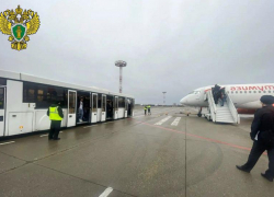 Самолет из Узбекистана не долетел до Сочи из-за поломки