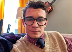 Пока Никита Кологривый снимался в Сочи, его именем прикрывались, чтобы собрать людей на похороны Навального*