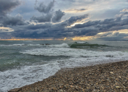 Температура морской воды в Сочи достигала средней отметки 